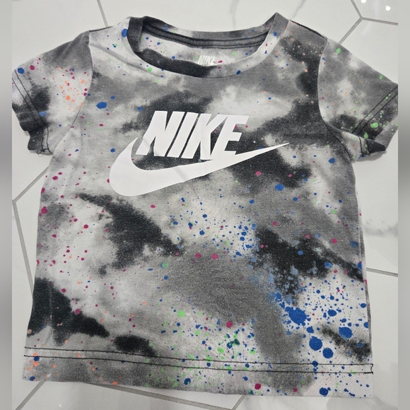 Nike Tshirt Toddler - Picture 1 of 2